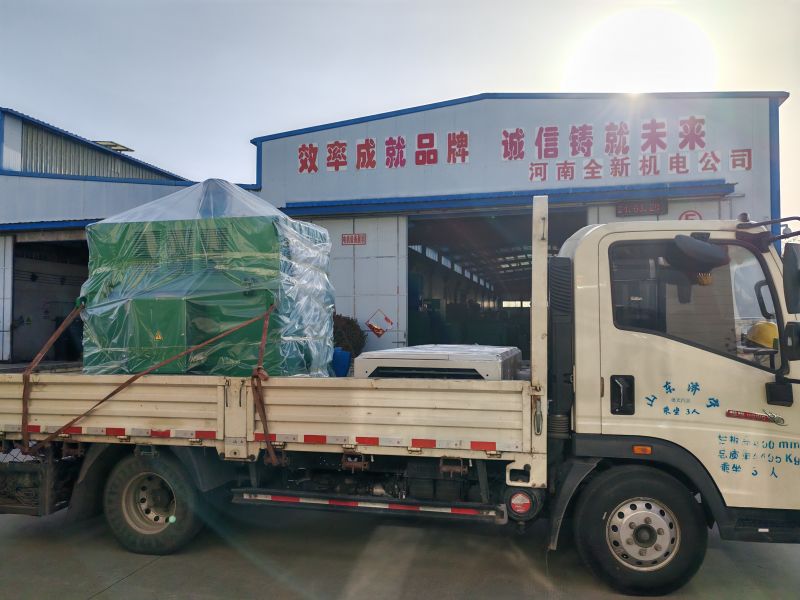 專車給（gěi）鑽井隊（duì）發一套630kw-6變頻電機和變頻櫃