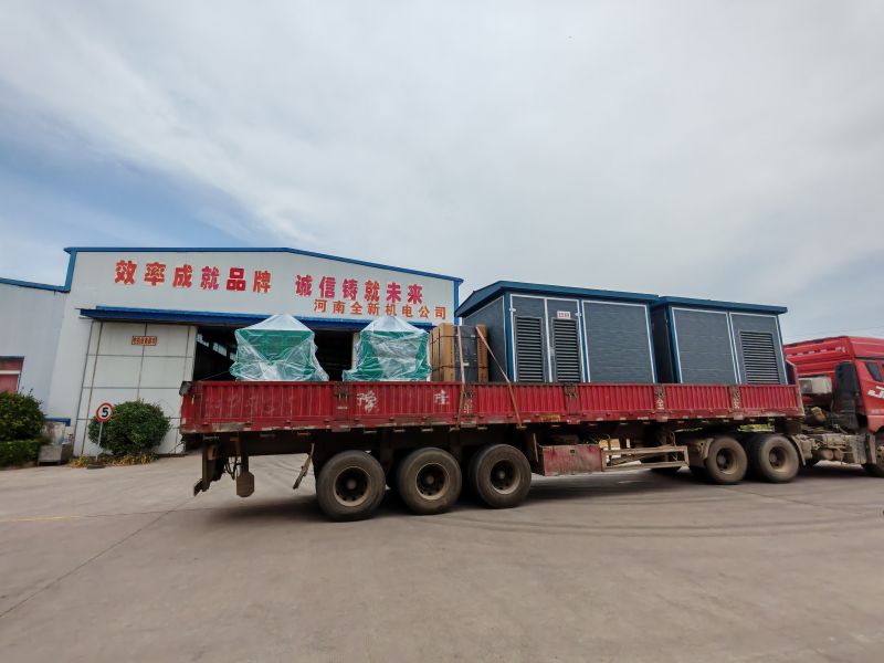 2套（tào）1250KVA箱變、630kw-6變（biàn）頻電機和800kva變頻櫃裝車發貨汝陽鑽井隊
